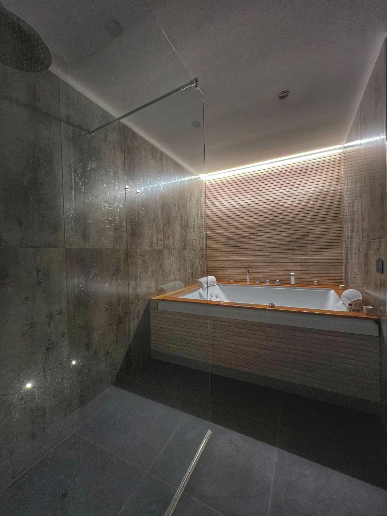 Amay City Suite Bari Exterior foto