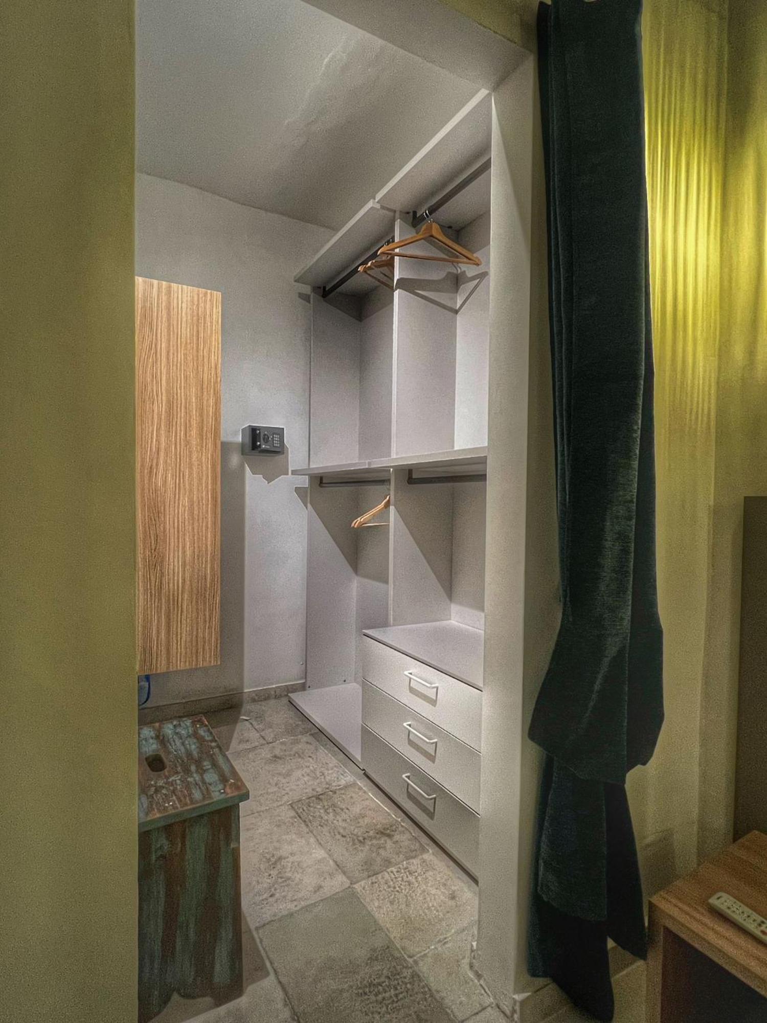 Amay City Suite Bari Exterior foto